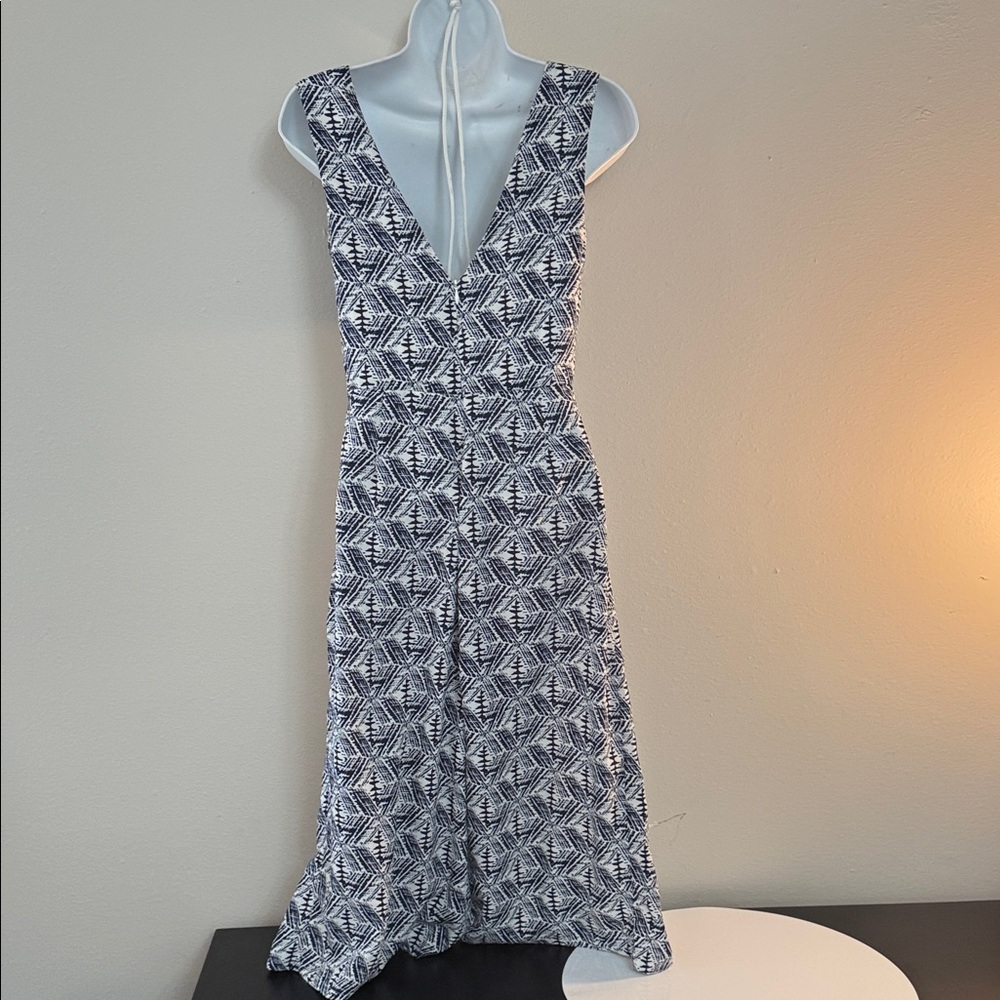 Chic Black and White Geometric Jumpsuit - Picture 3 of 5